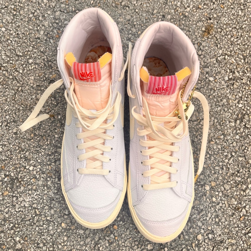 Men’s Nike popcorn sneakers size 10.5